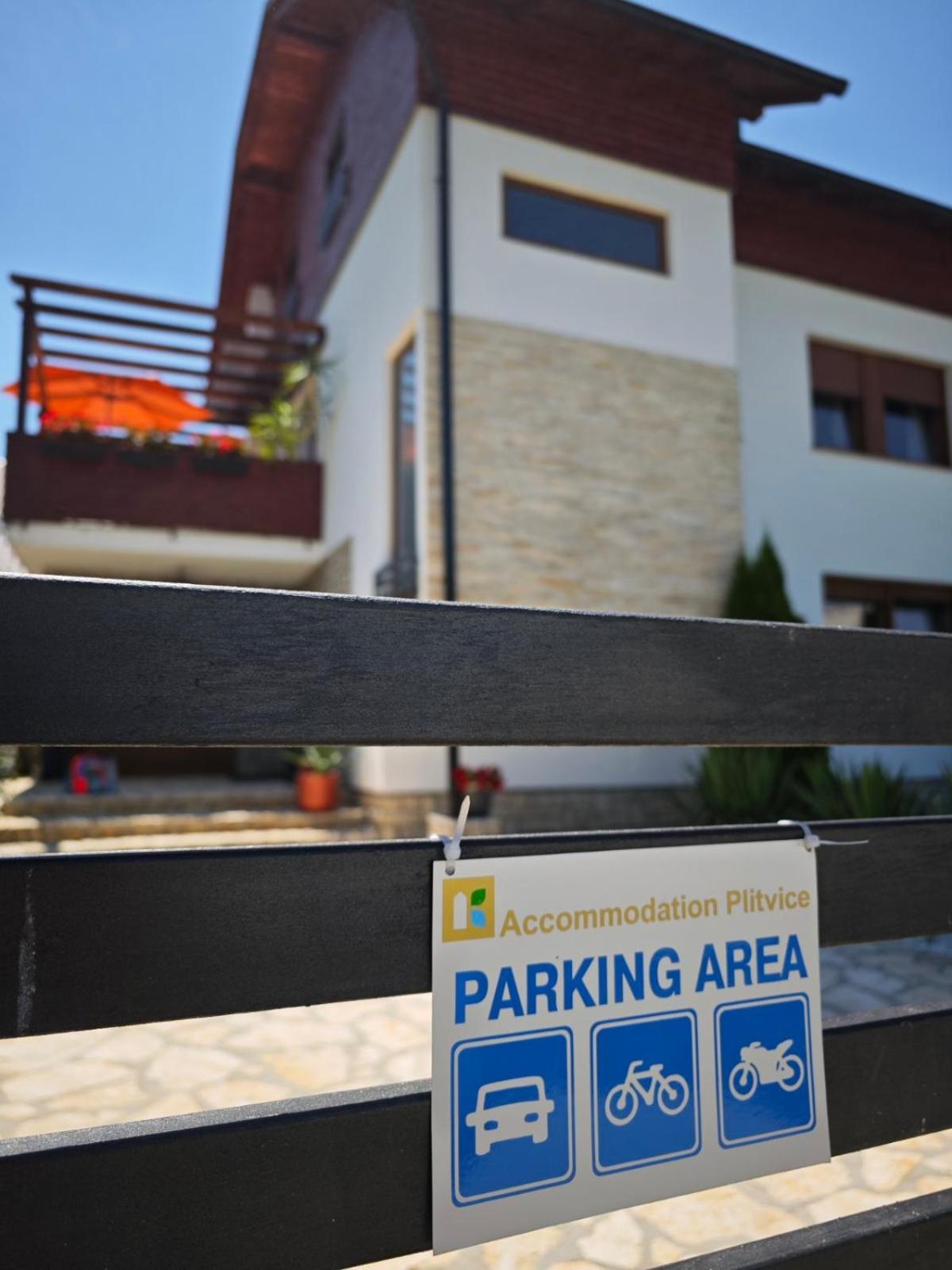 Accommodation Plitvice Korenica Bagian luar foto