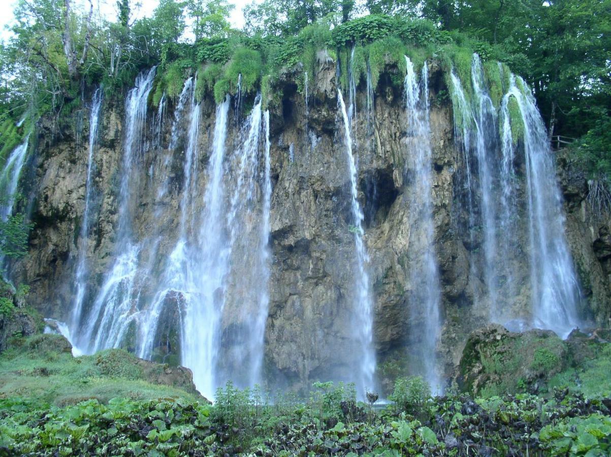 Accommodation Plitvice Korenica Bagian luar foto