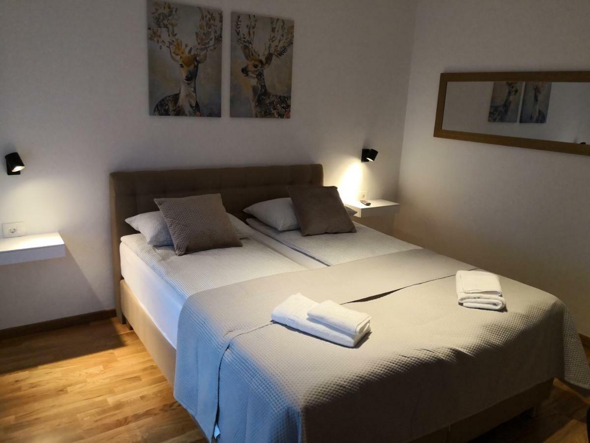 Accommodation Plitvice Korenica Bagian luar foto