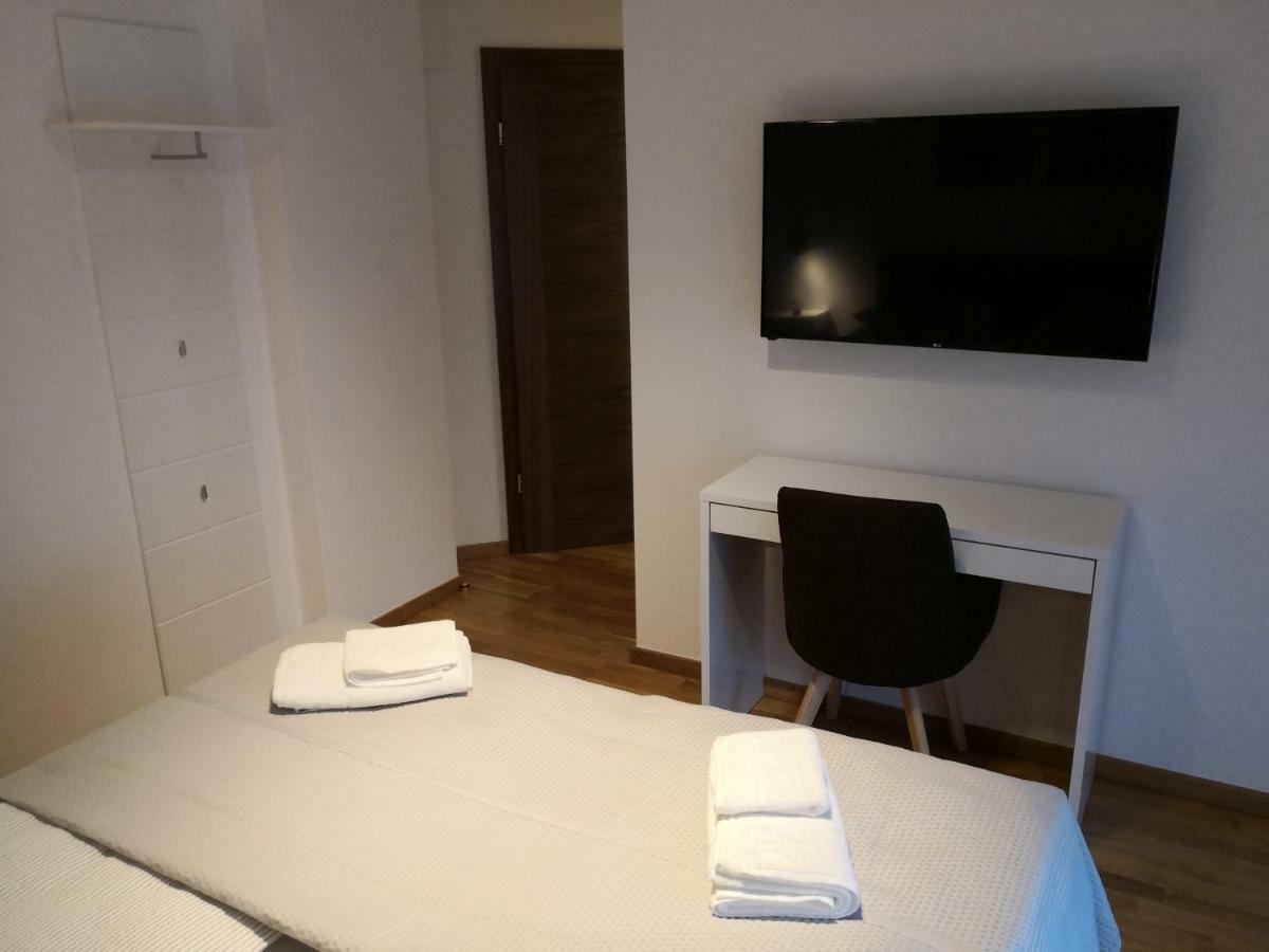 Accommodation Plitvice Korenica Bagian luar foto
