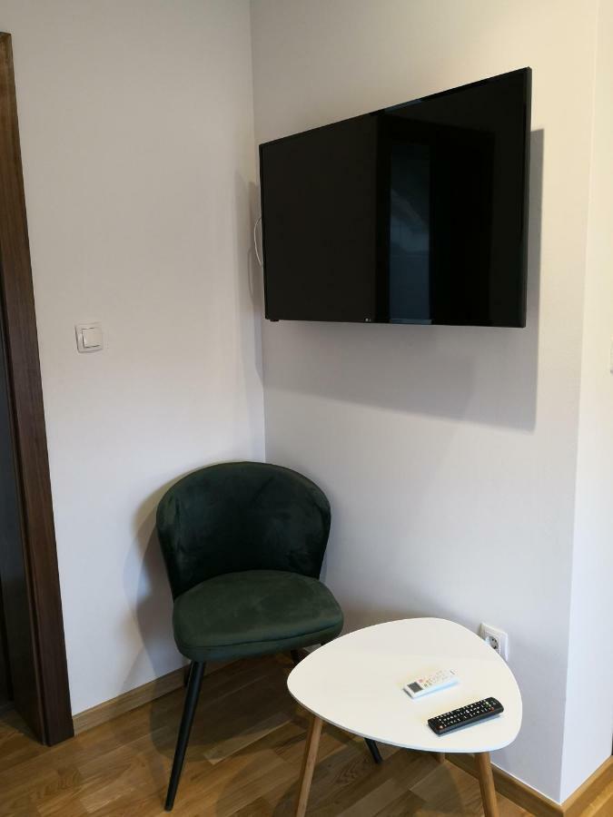 Accommodation Plitvice Korenica Bagian luar foto